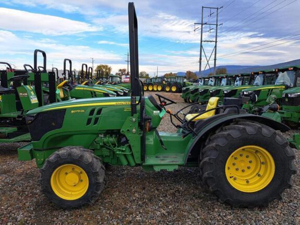 2020 John Deere 5075GN