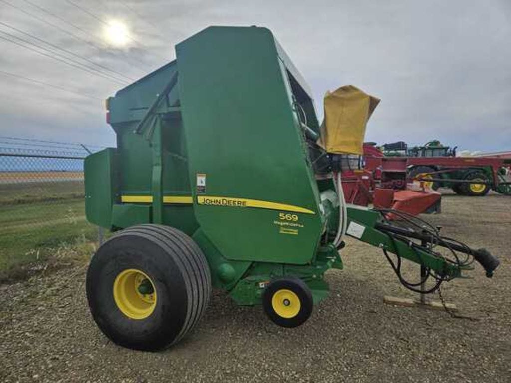 2014 John Deere 569