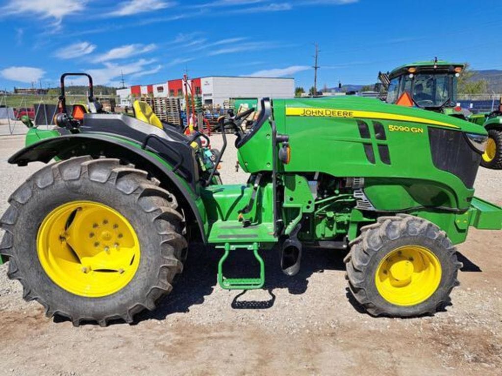 2023 John Deere 5090GN