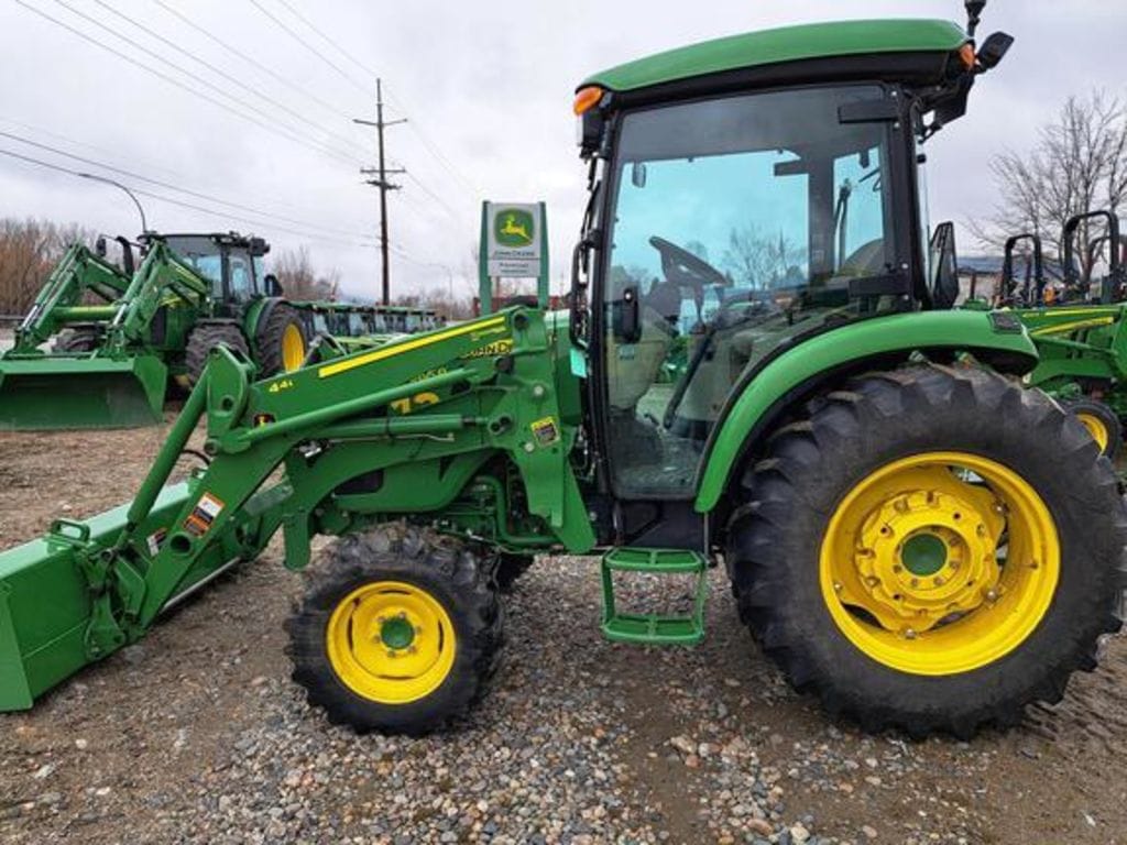 2023 John Deere 4066R