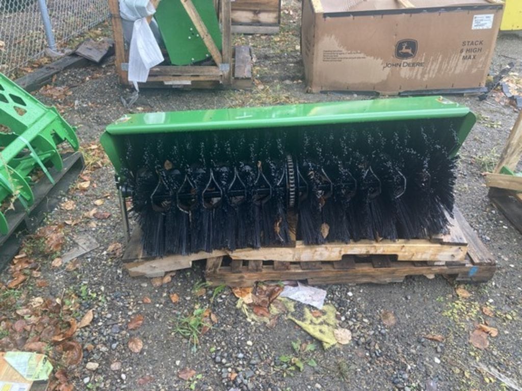 2023 John Deere 52" HD Broom