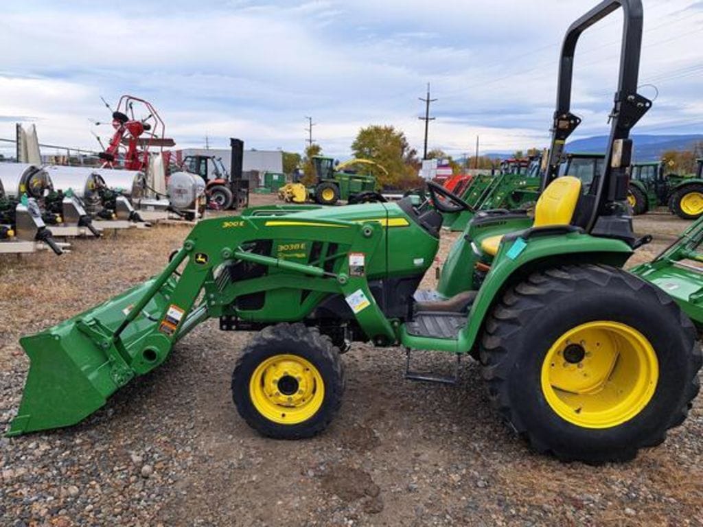 2022 John Deere 3038E
