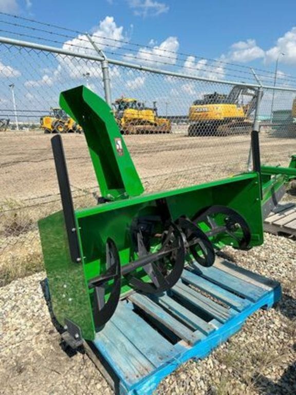 2022 John Deere 7130M 60"