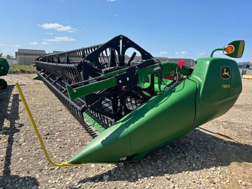 2022 John Deere 735D