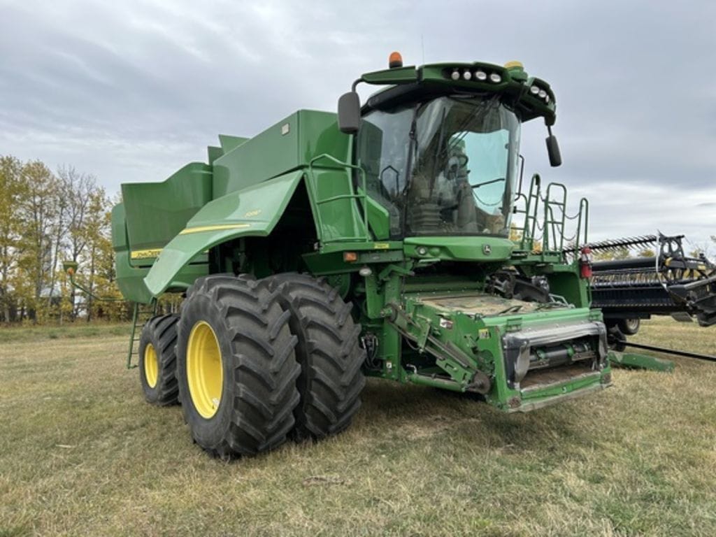 2016 John Deere S690