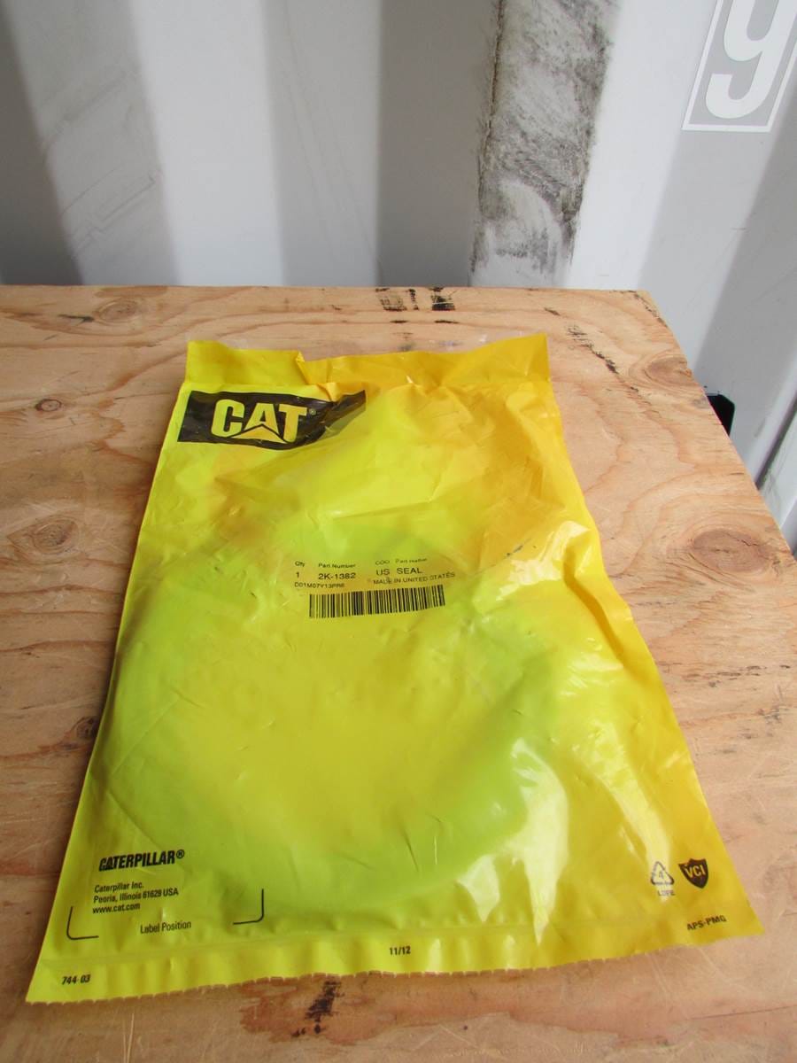 Caterpillar 2K1382 Seal