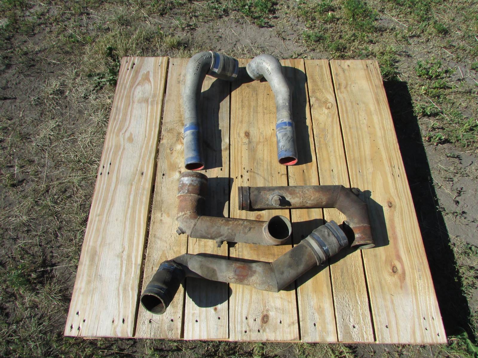 Kenworth W900A Detroit Silver 92 Radiator Pipes
