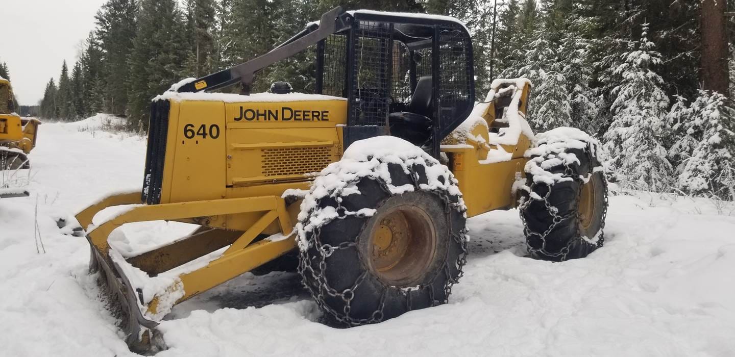 1983 John Deere 640 Skidder
