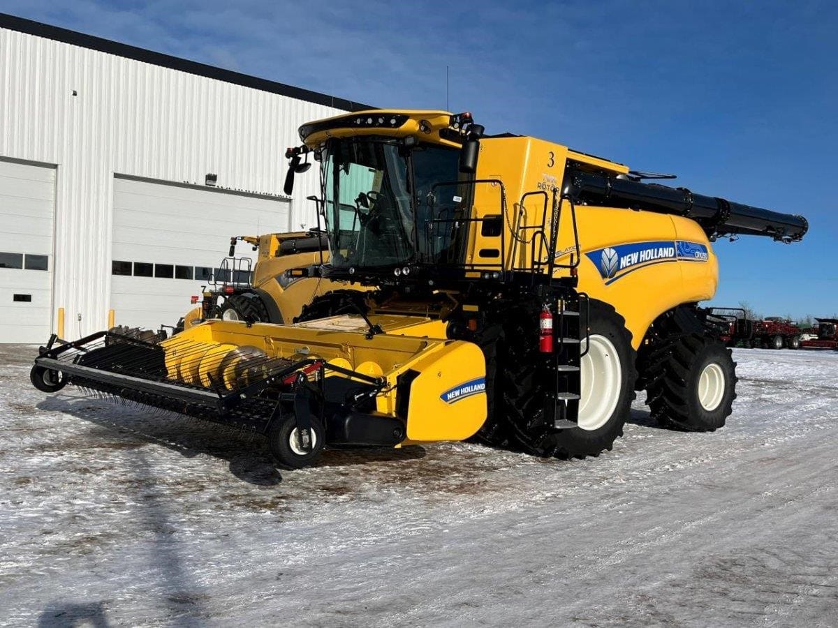 2021 NEW HOLLAND CR10.90