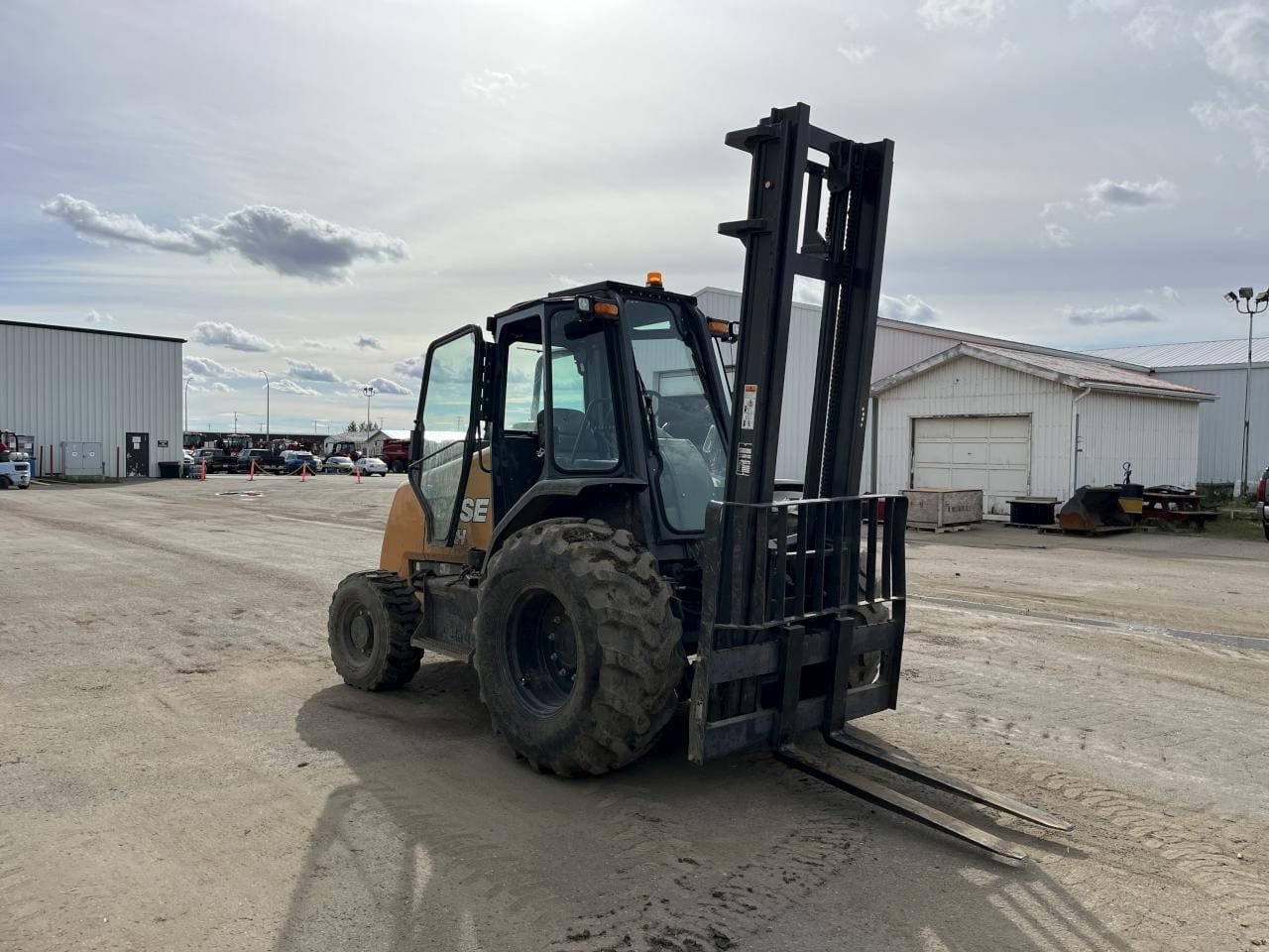 2024 CASE 588H