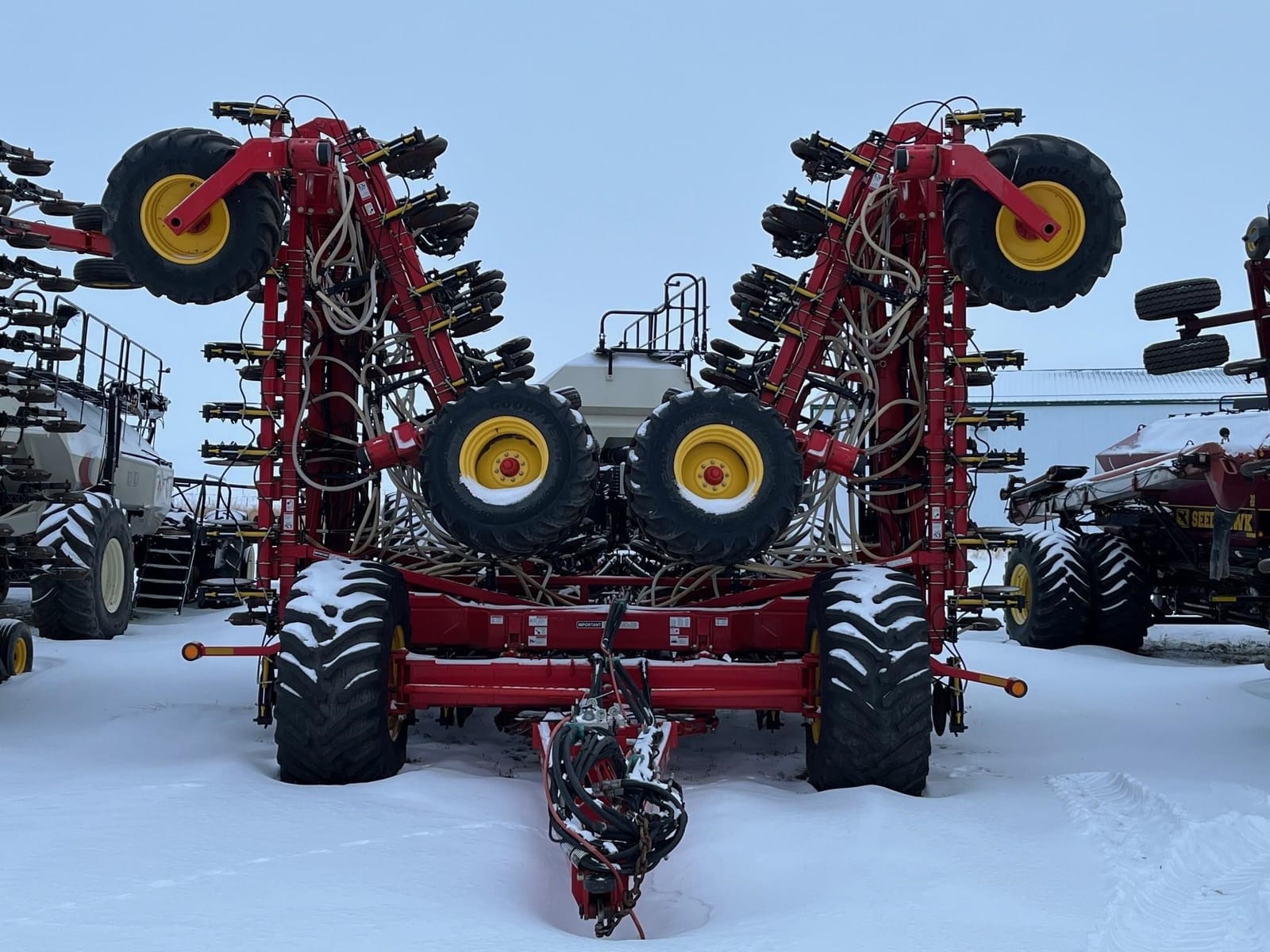 2017 BOURGAULT 3320-76