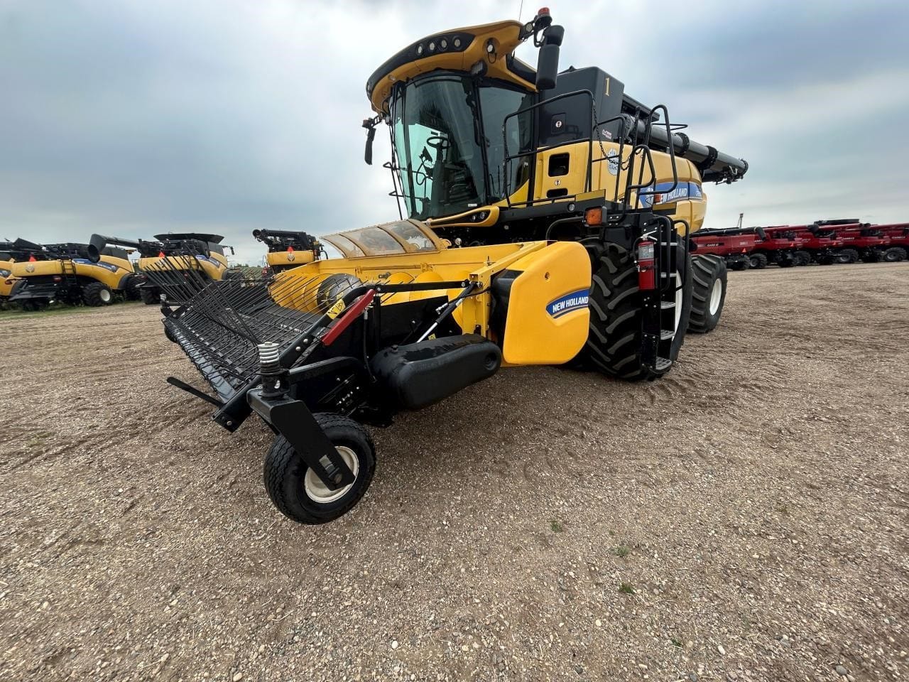 2016 NEW HOLLAND CR8.90