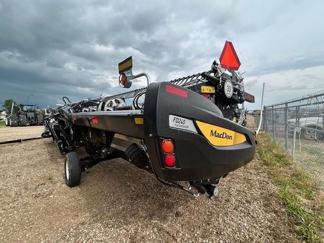 2023 MAC DON FD240