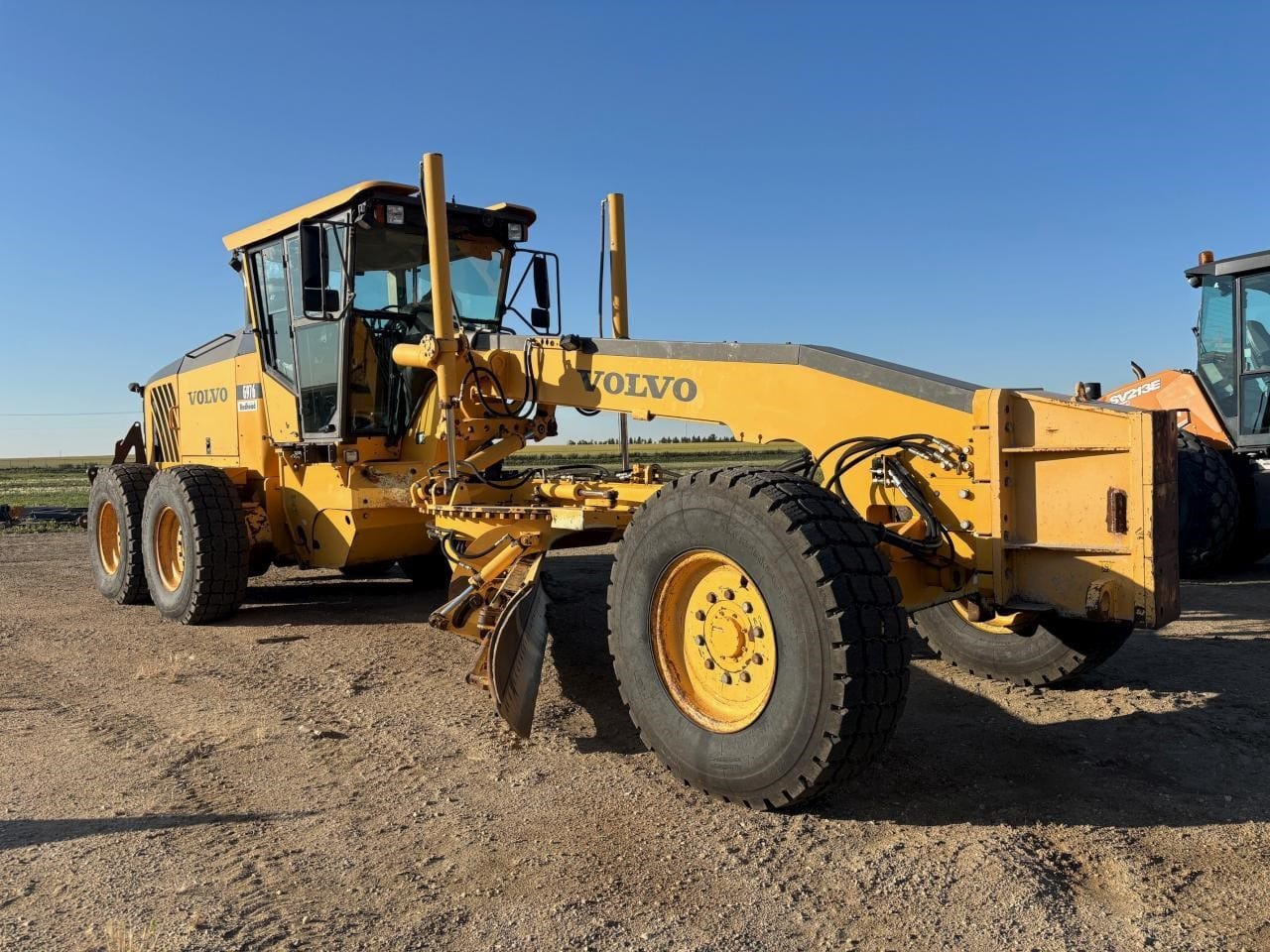 2008 VOLVO G976