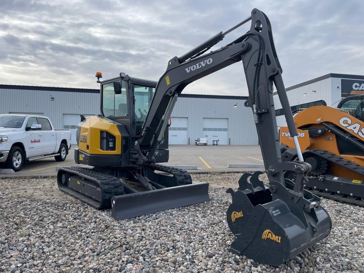 2023 VOLVO ECR50F