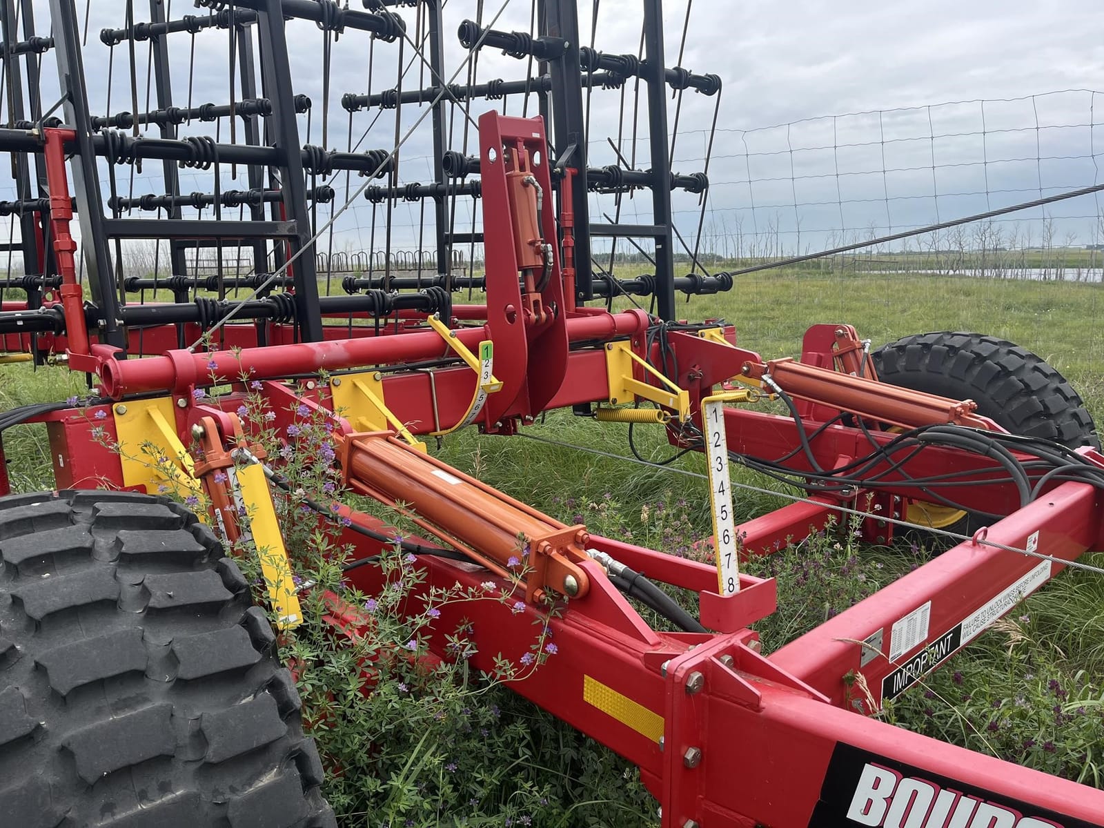 2016 BOURGAULT 7200