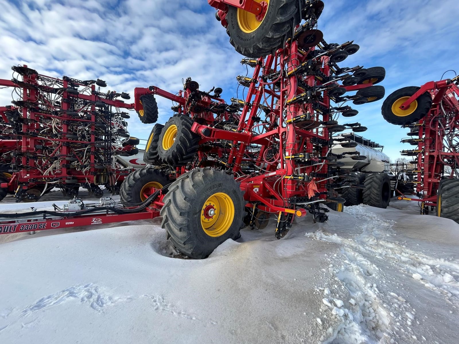 2023 BOURGAULT 3330-76