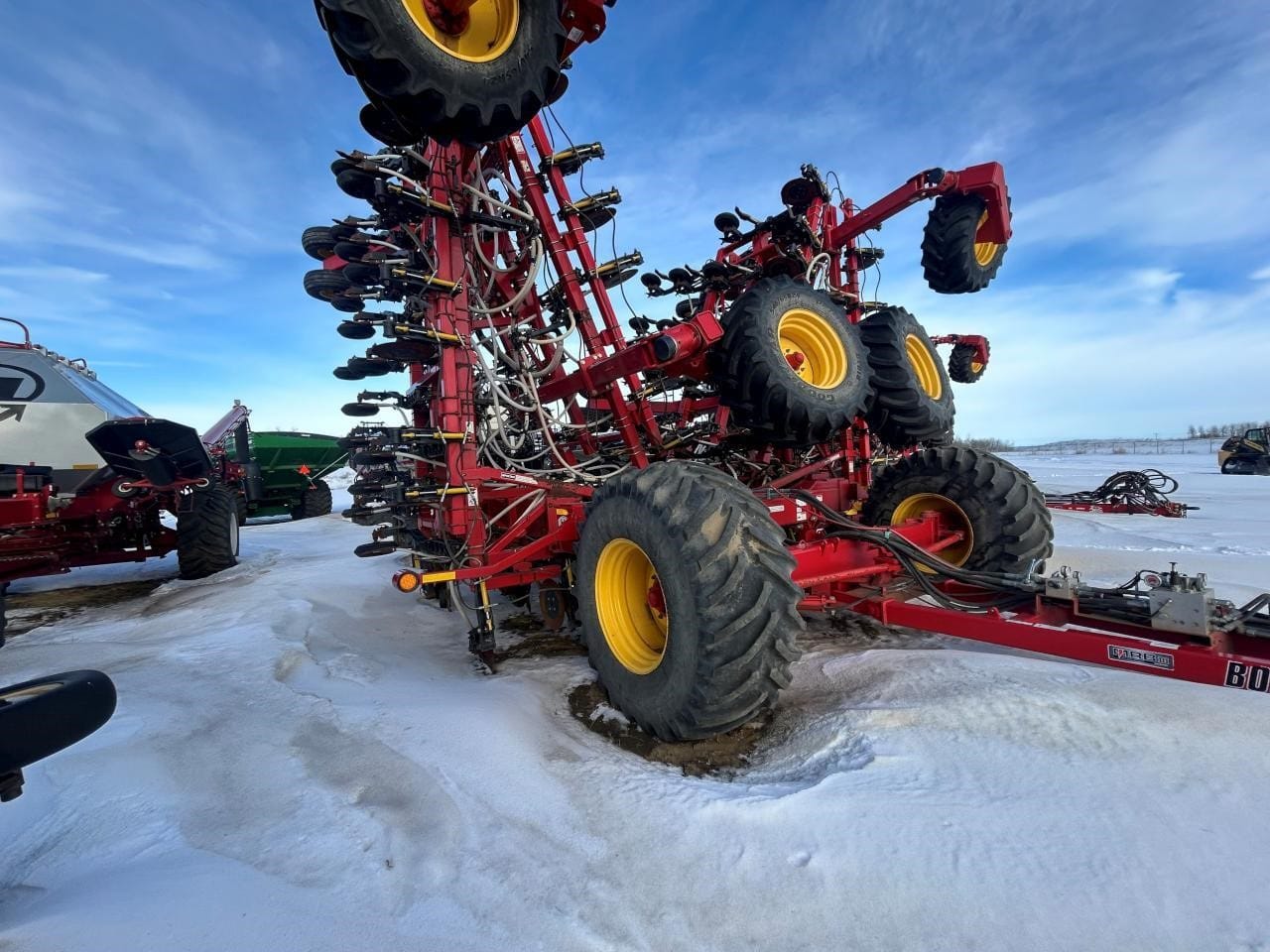 2017 BOURGAULT 3320-76