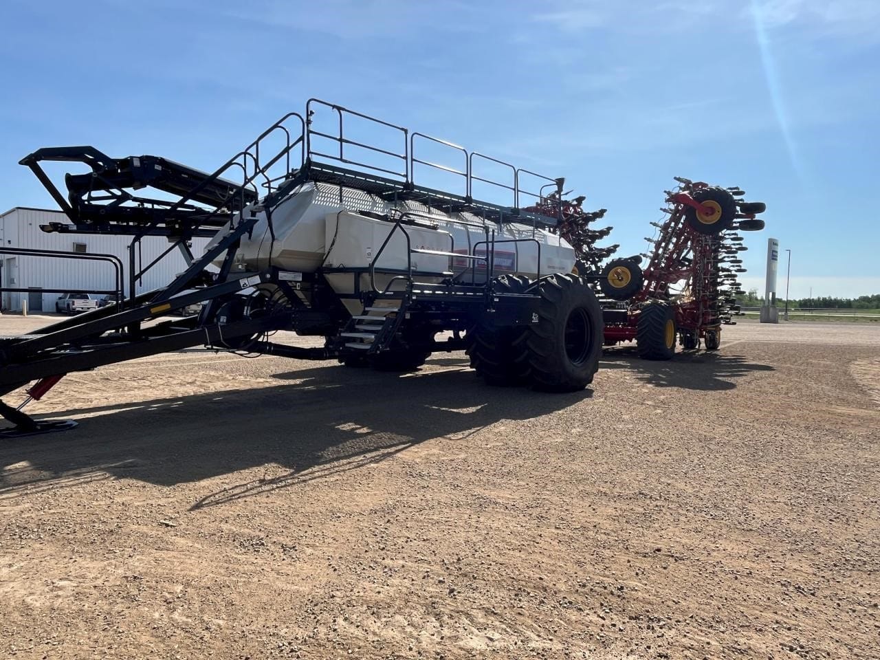 2022 BOURGAULT 3335-76