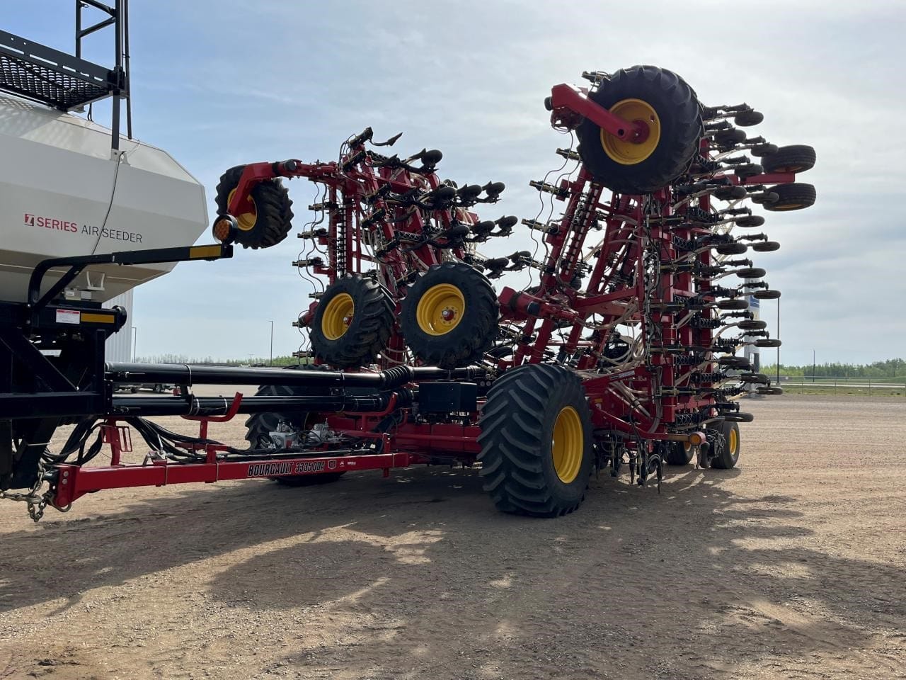 2022 BOURGAULT 3335-76