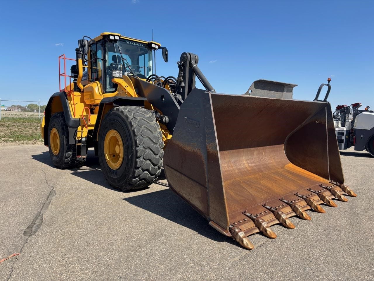 2024 VOLVO L180H