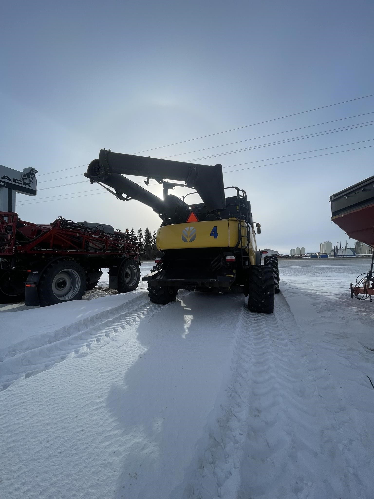 2019 NEW HOLLAND CR8.90