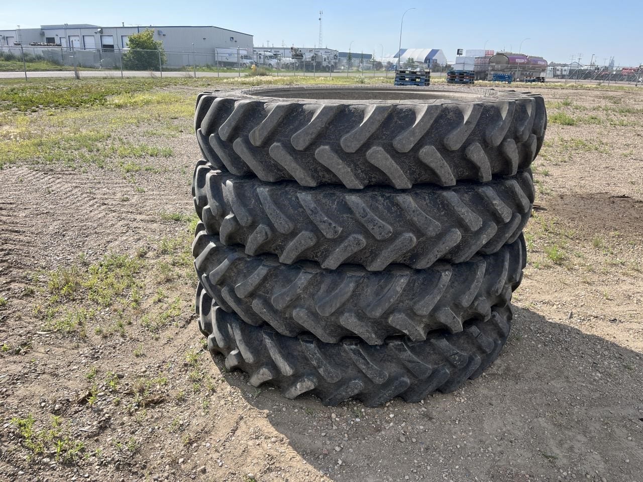 Tires XX 320/90R46