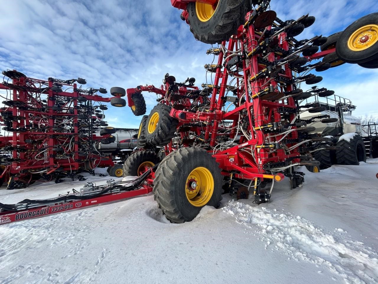 2022 BOURGAULT 3335-76