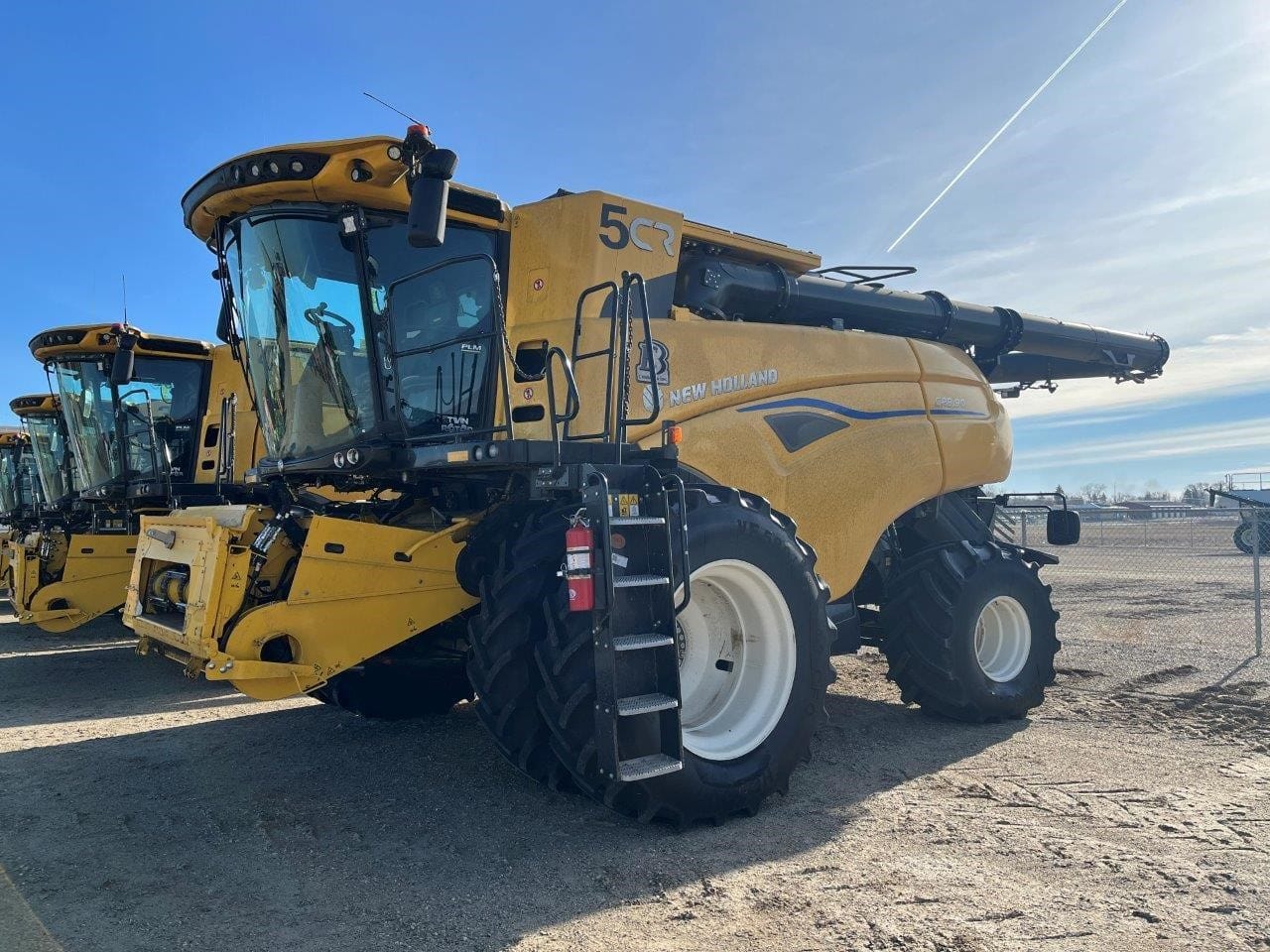 2025 NEW HOLLAND CR8.90