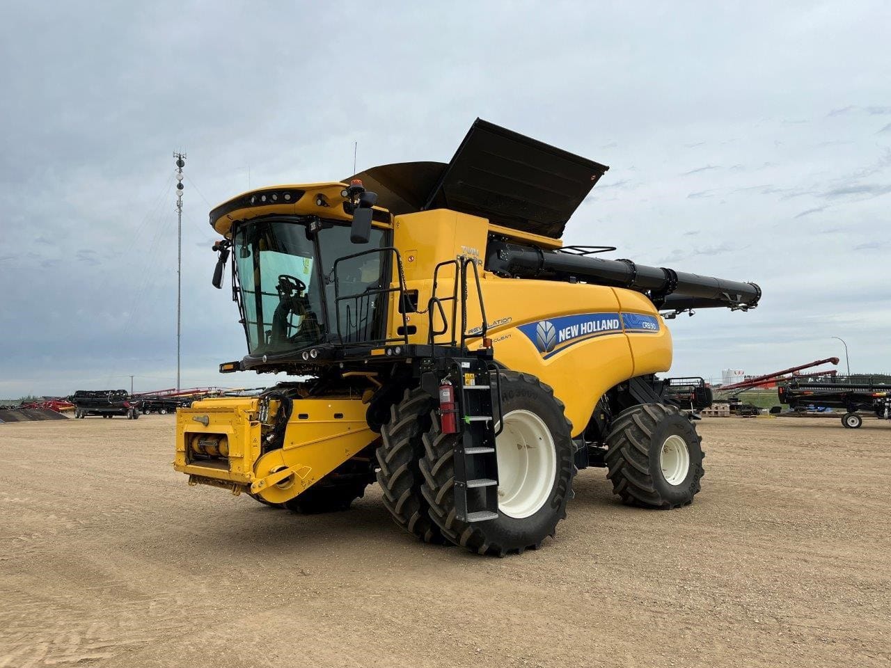 2023 NEW HOLLAND CR8.90