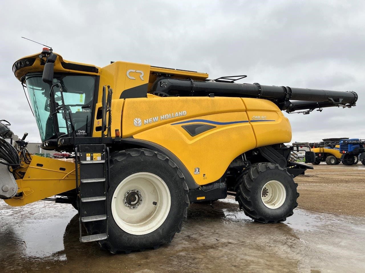 2024 NEW HOLLAND CR8.90