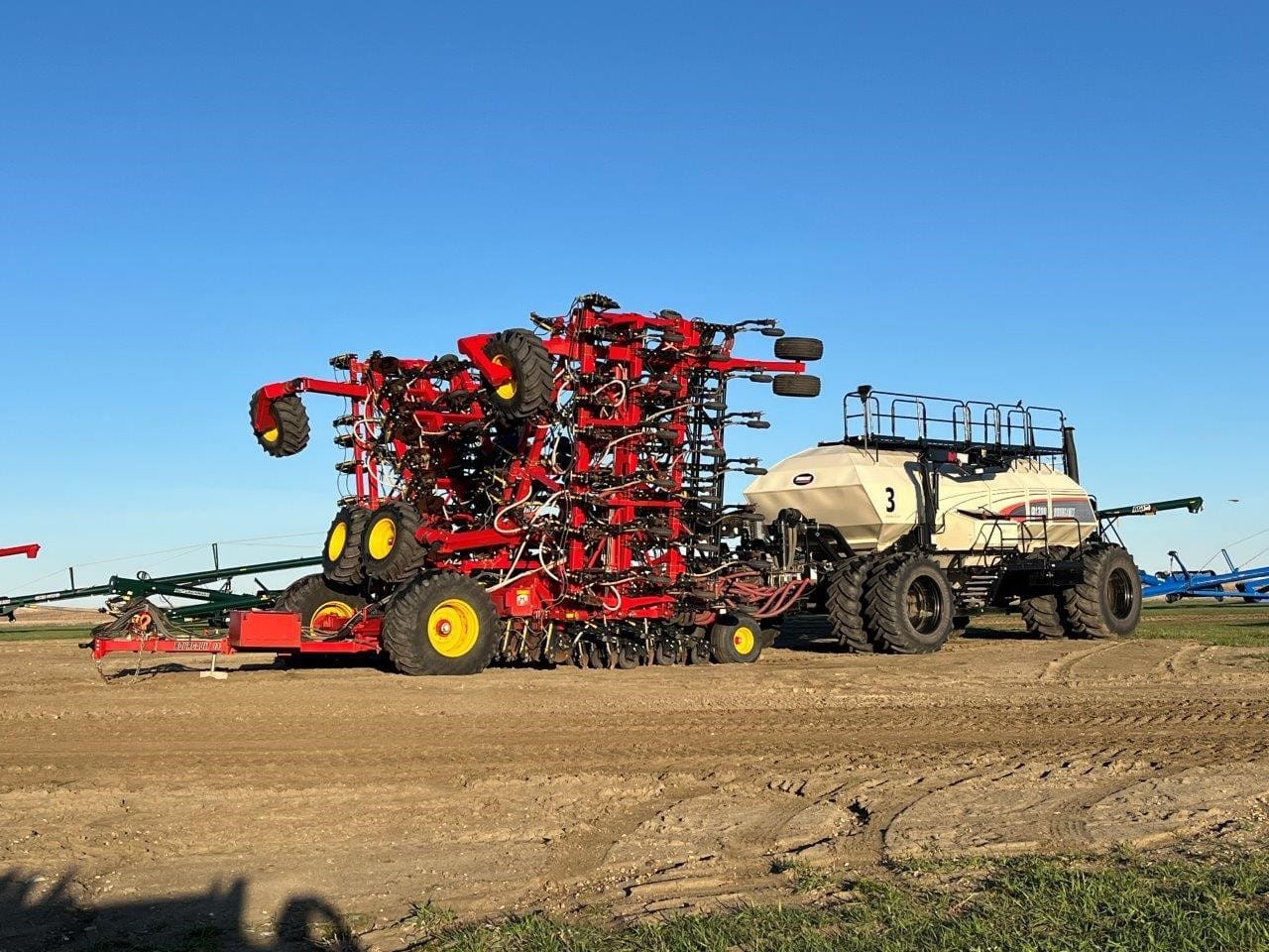 2022 BOURGAULT 3330-86