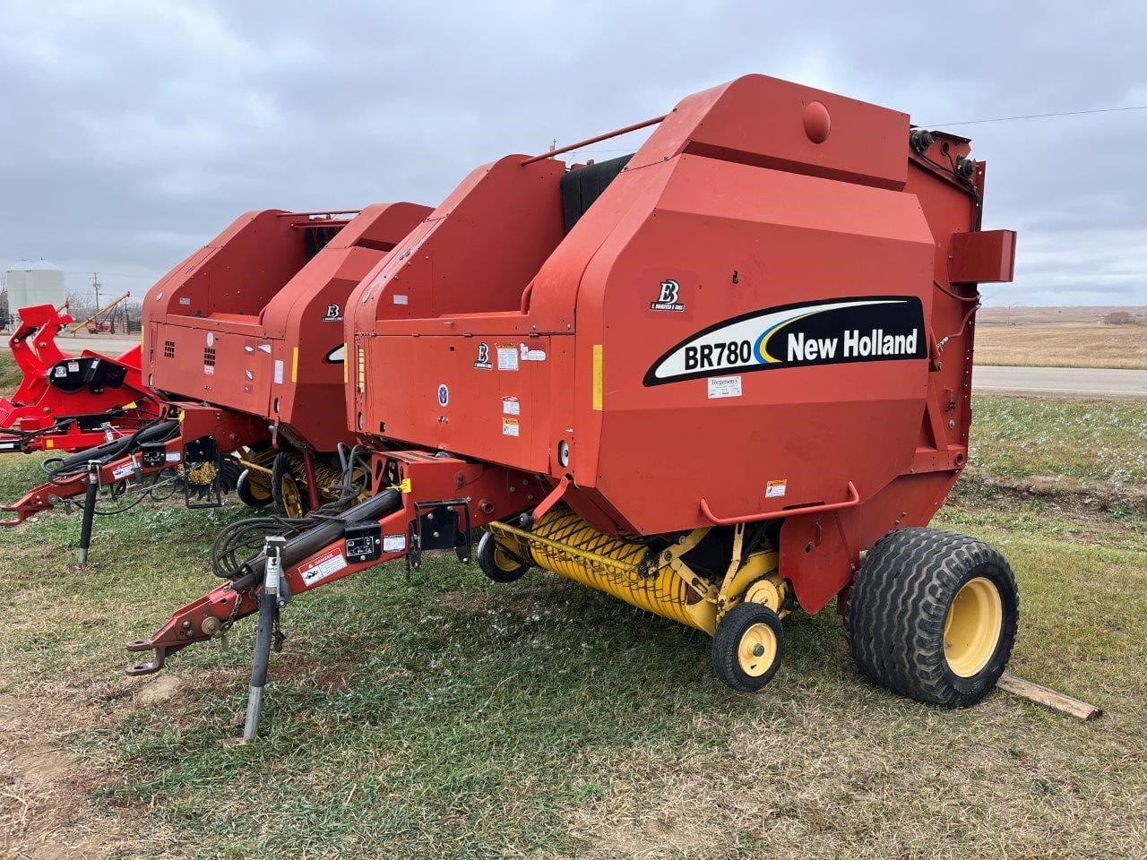 2004 NEW HOLLAND BR780