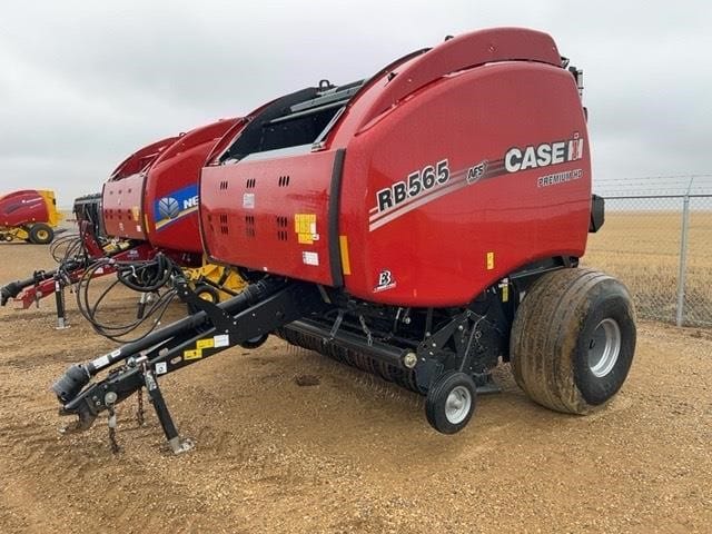 2021 CASE IH RB565