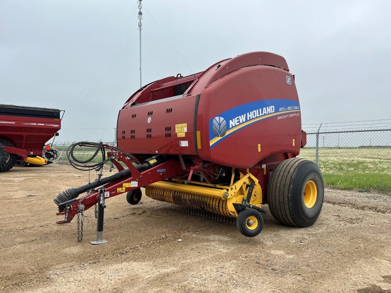 2021 NEW HOLLAND ROLL-BELT 560