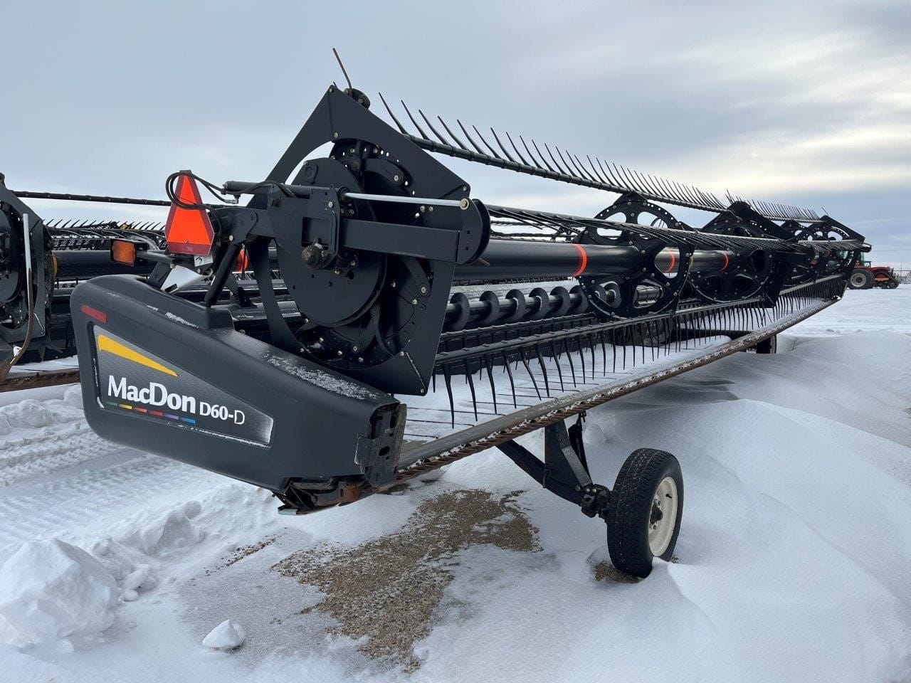 2009 MAC DON D60D