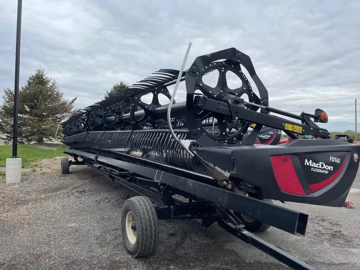 2019 MacDon Industries Ltd. FD140