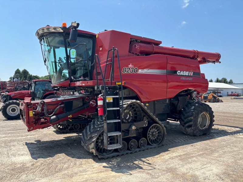 2014 CASE IH 8230 AXIAL-FLOW COMBINE