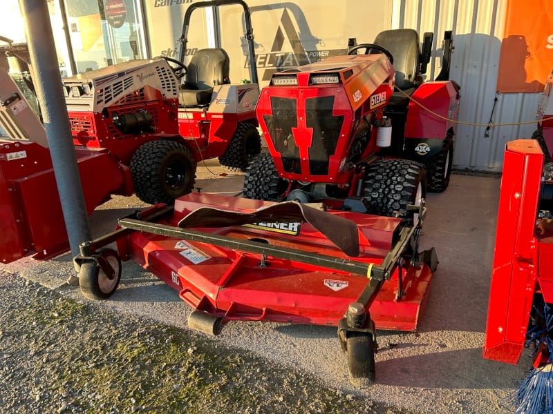 2022 STEINER 450 COMPACT TRACTOR PACKAGE WITH DECK