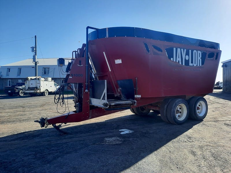 2015 JAY LOR 51000HD TMR FEED MIXER