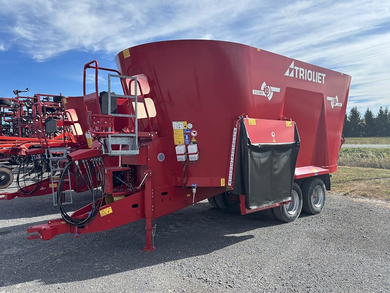 2024 TRIOLIET SOLOMIX 2 2600 ZK-T TMR FEED MIXER
