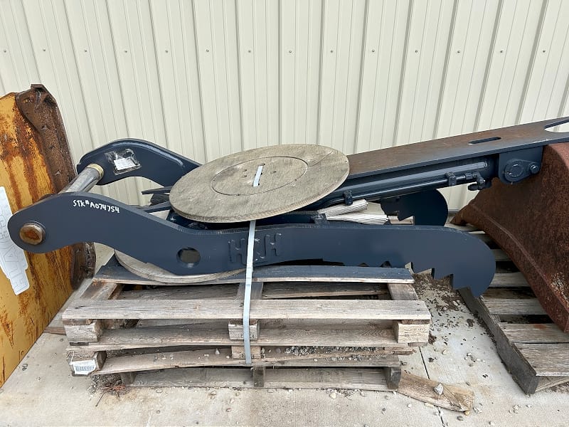2023 H & H MANUFACTURING TWO TINE HYDRAULIC POWER CLAMP