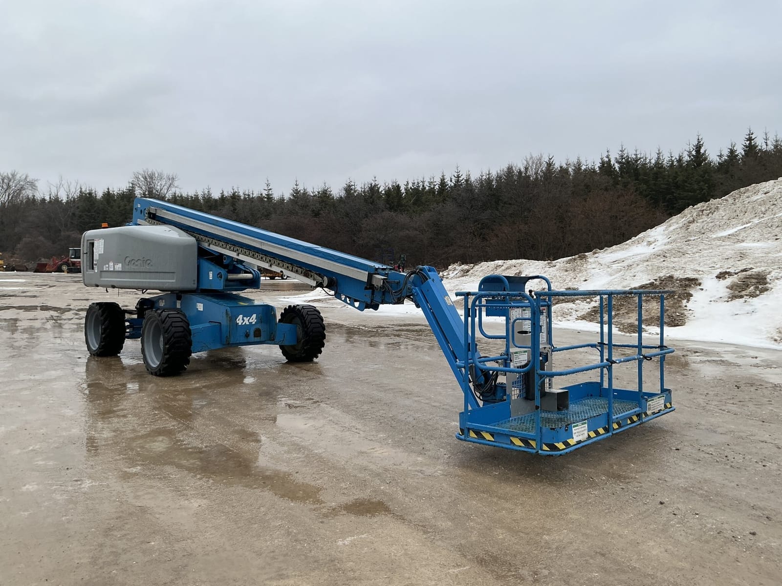 2011 GENIE S65 MANLIFT