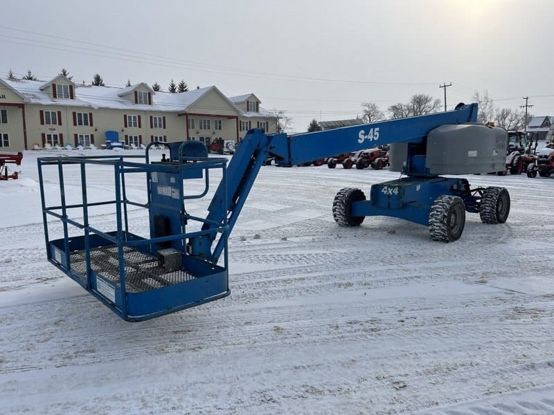 2010 GENIE S45 Manlift