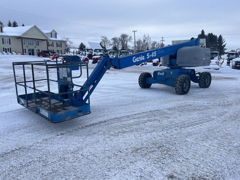 2006 GENIE S45 Manlift
