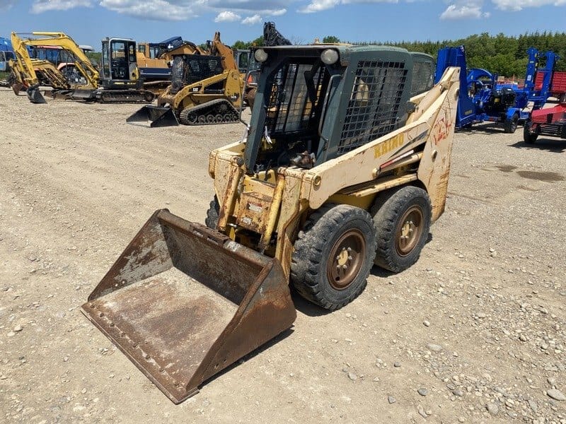 2005 GEHL 3635 TIRE SKIDSTEER