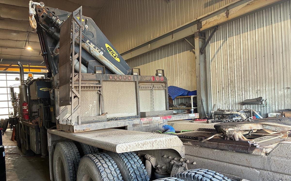 2007 Freightliner FLD120SD 35 Ton Knuckle Boom Truck