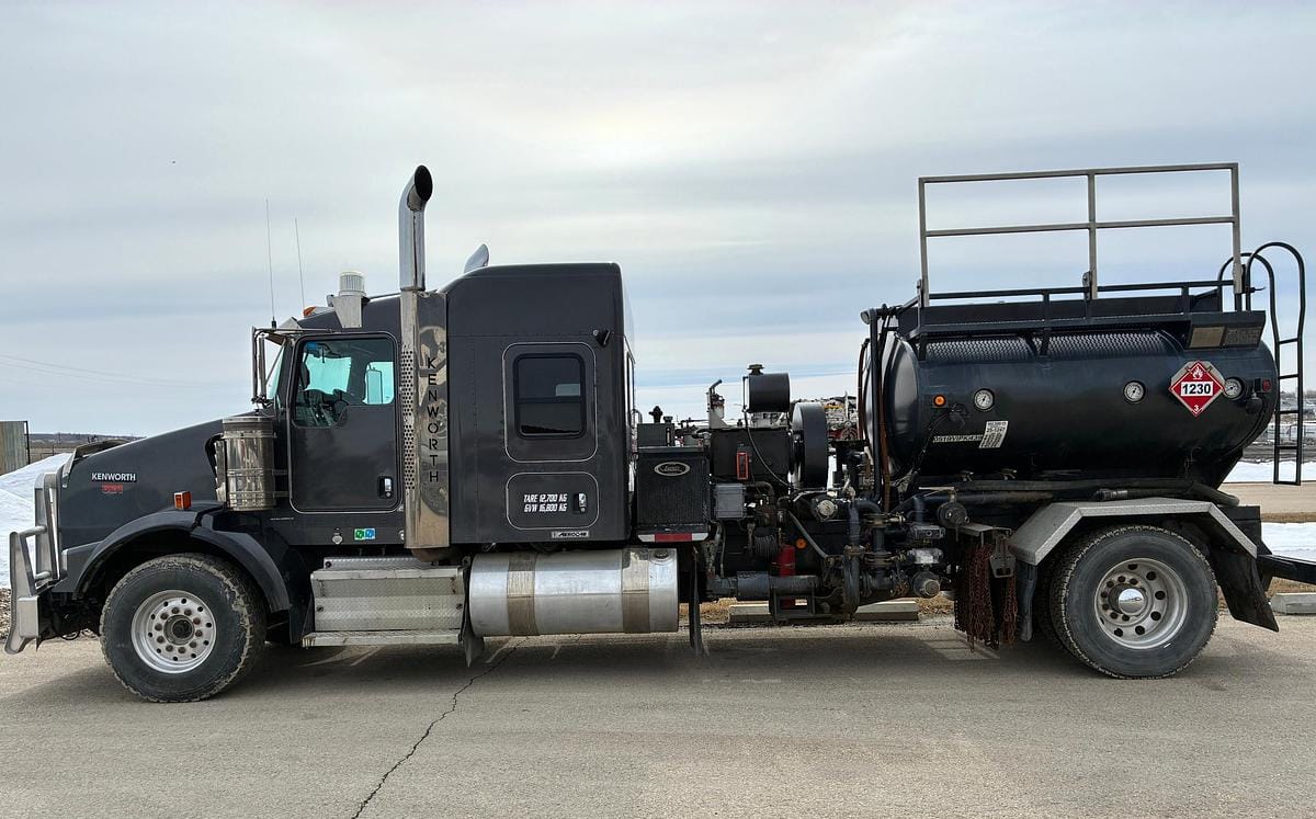 2014 Kenworth T800 Pressure Truck