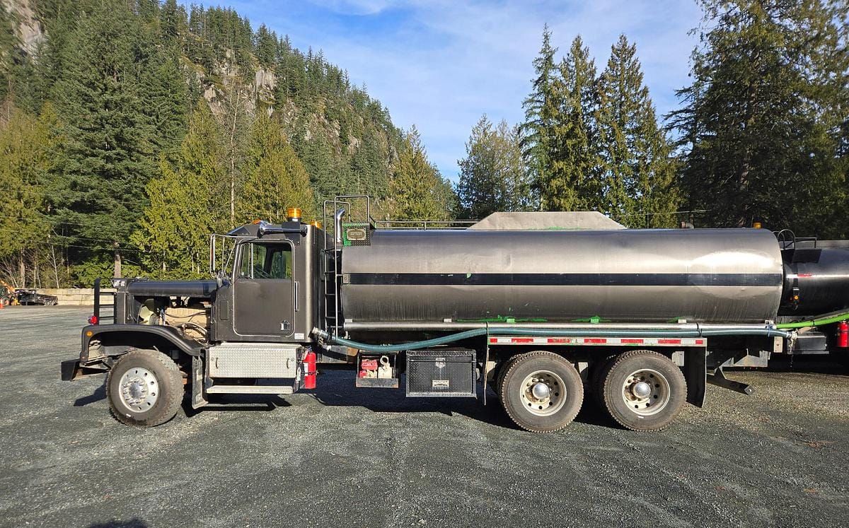 1974 Kenworth 849 Tandem Water Truck