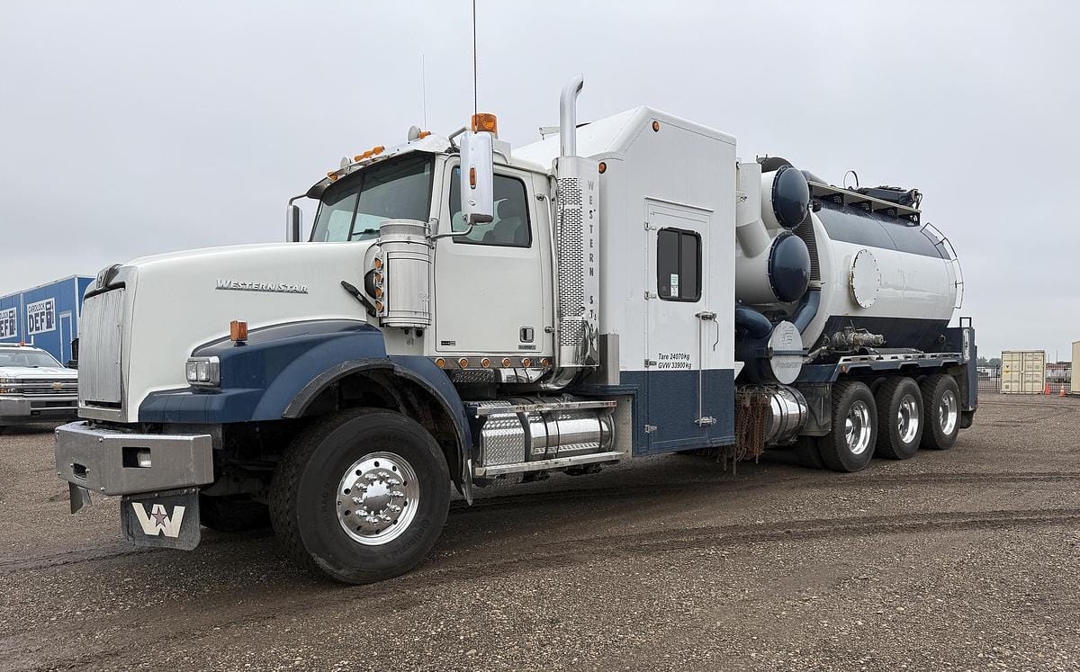 2013 Western Star 4900 Hydro Excavator